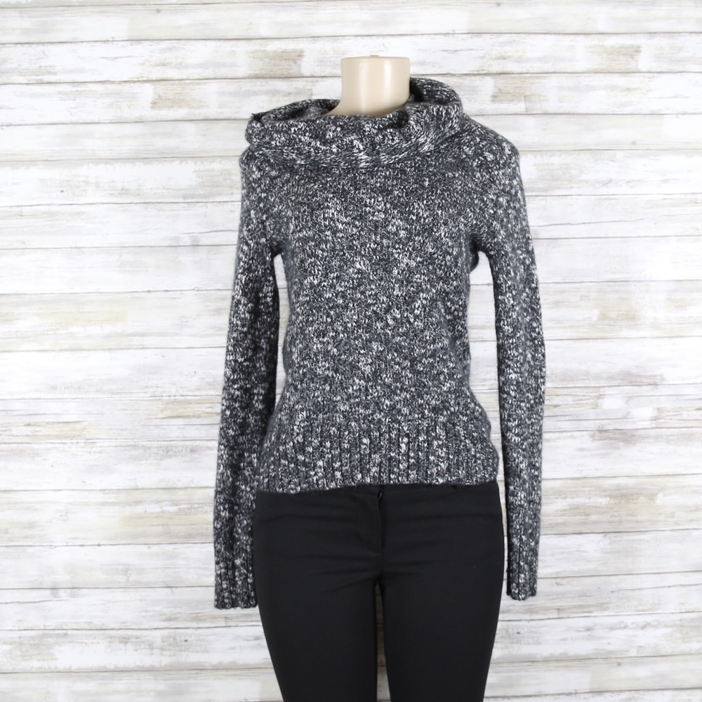 Banana Republic Knitted Sweater Scarf Neck sz Sm